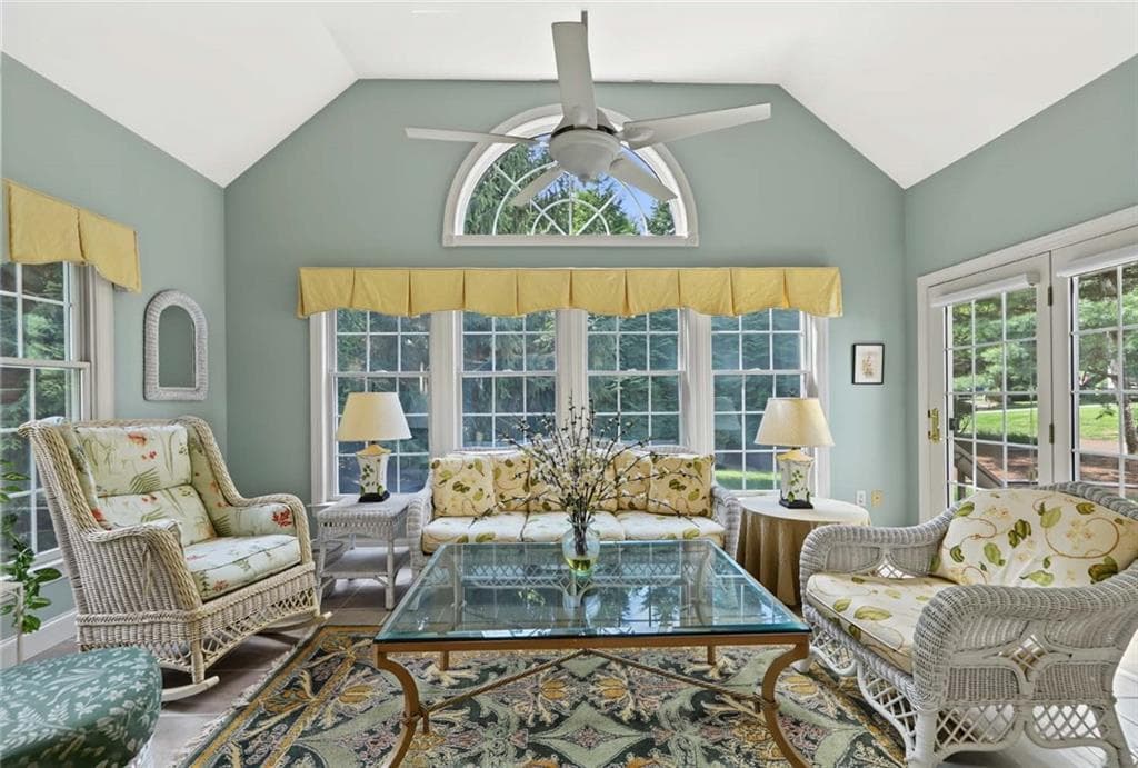 Condominium at 20 Ivy Garden Way, East Greenwich, photo 22 of 43
