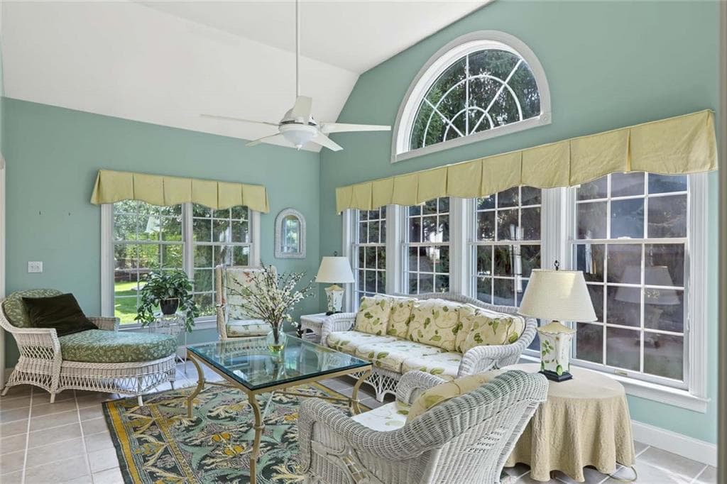 Condominium at 20 Ivy Garden Way, East Greenwich, photo 20 of 43