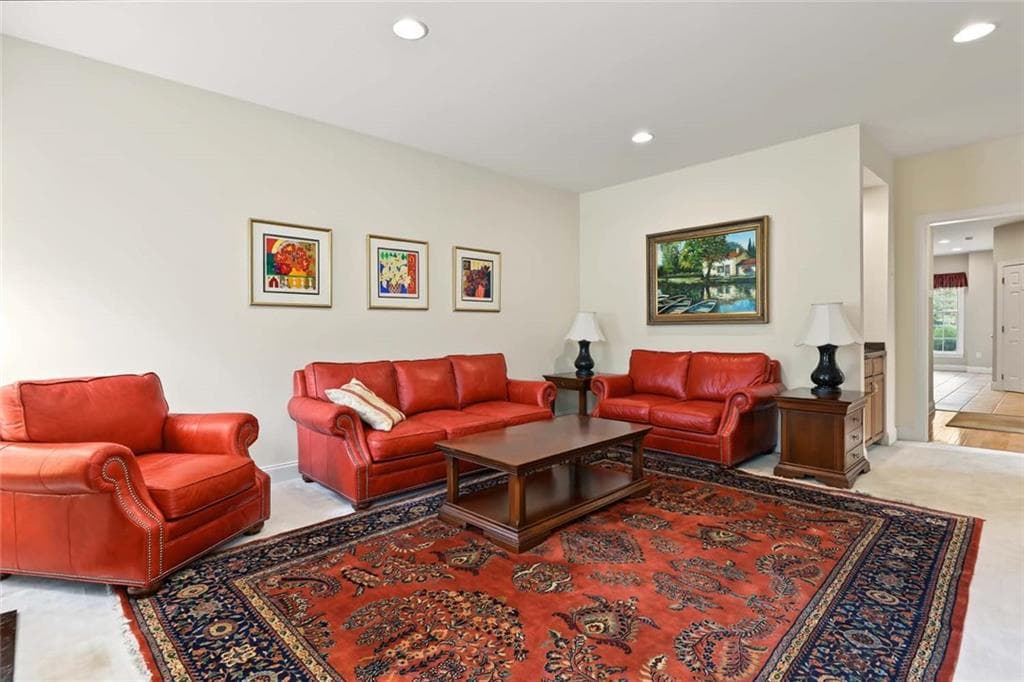 Condominium at 20 Ivy Garden Way, East Greenwich, photo 18 of 43