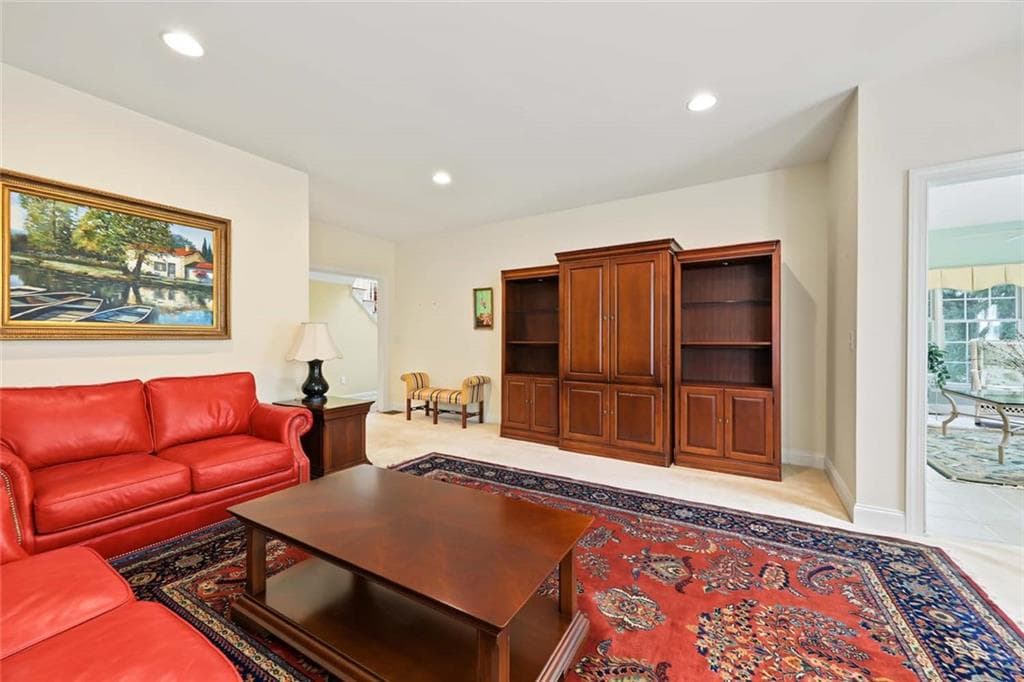 Condominium at 20 Ivy Garden Way, East Greenwich, photo 19 of 43