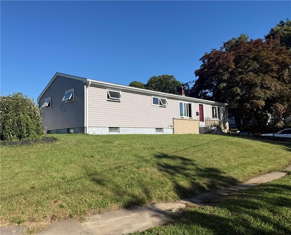 Single Family Residence at 180 Woodland Avenue, Cranston, photo 18 of 19