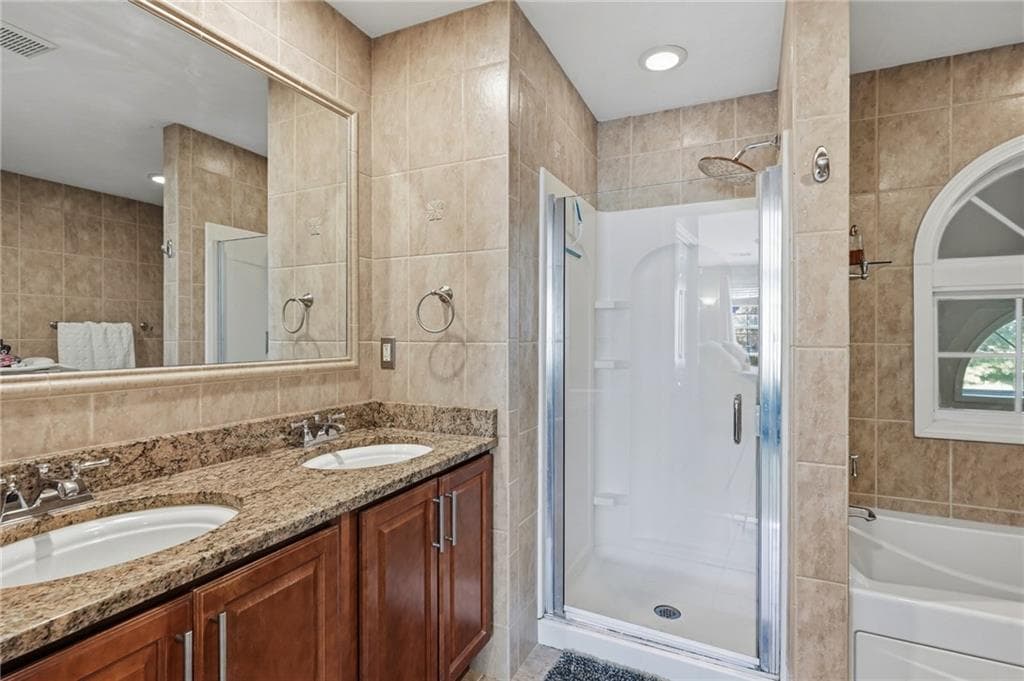 Condominium at 24 Silver Pines Boulevard, North Smithfield, photo 22 of 36