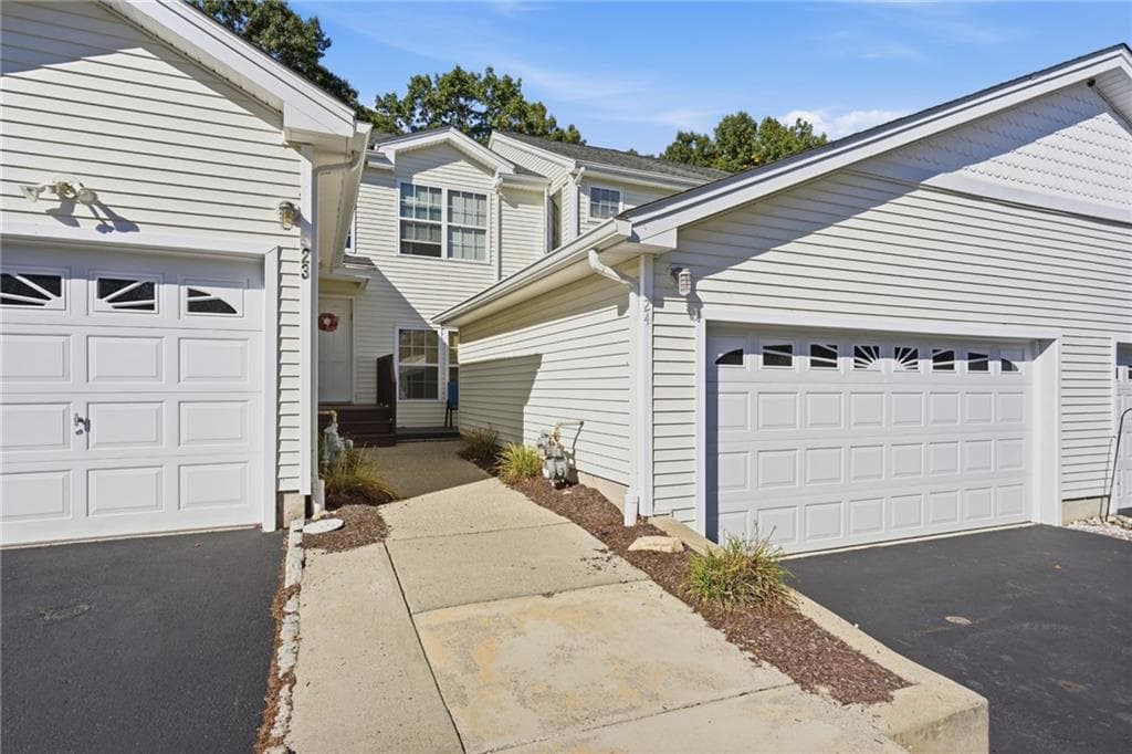 Condominium at 24 Silver Pines Boulevard, North Smithfield, photo 34 of 36