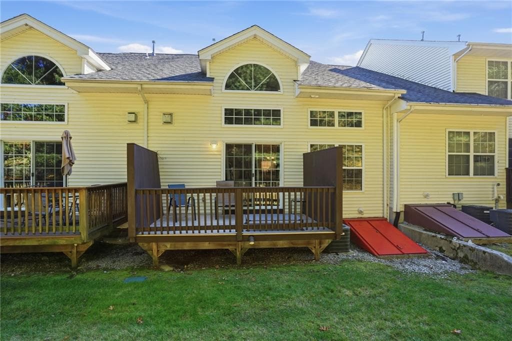 Condominium at 24 Silver Pines Boulevard, North Smithfield, photo 31 of 36
