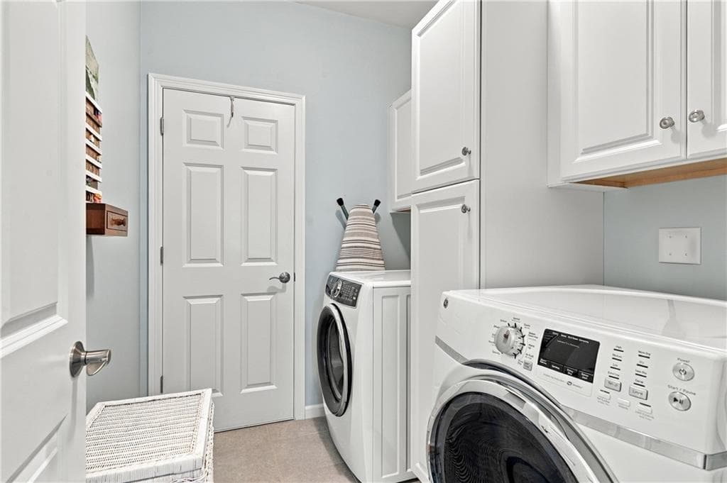 Condominium at 170 Providence Pike UNIT 95, North Smithfield, photo 26 of 33