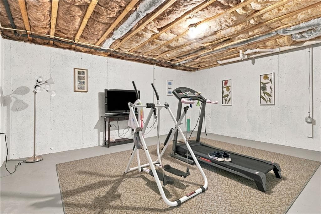 Condominium at 170 Providence Pike UNIT 95, North Smithfield, photo 29 of 33