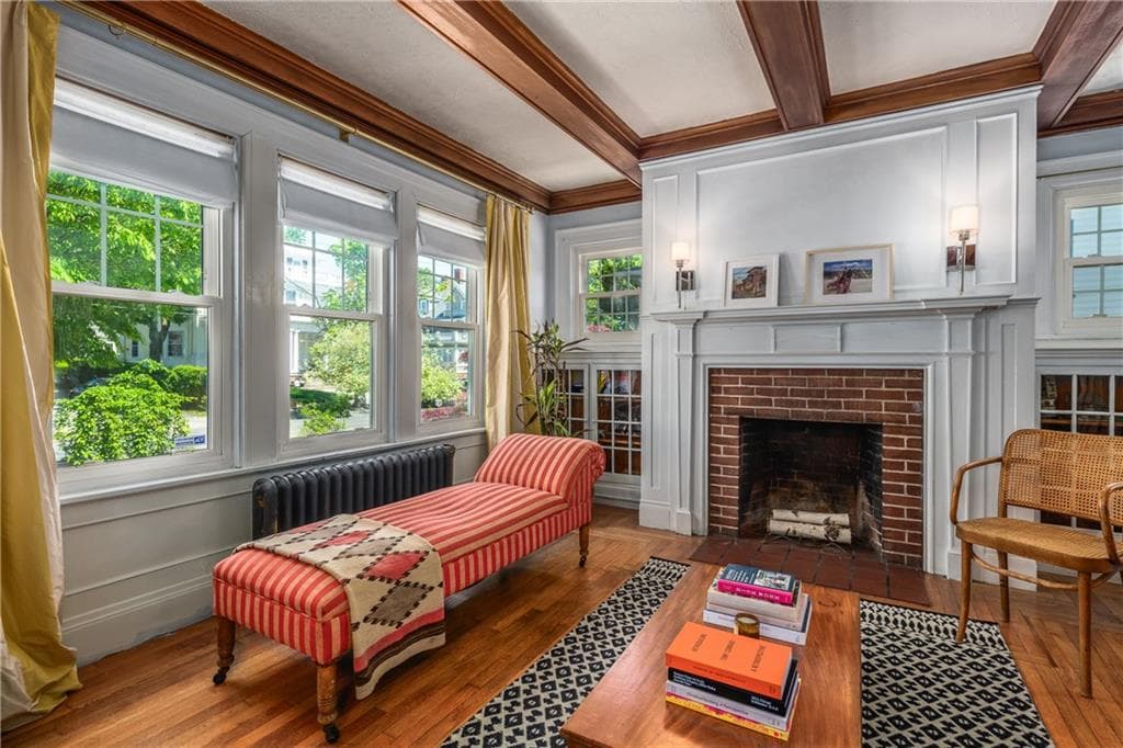 Single Family Residence at 190 Lexington Avenue, Providence, photo 6 of 50
