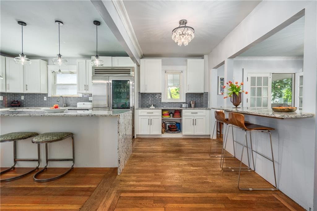 Single Family Residence at 190 Lexington Avenue, Providence, photo 17 of 50