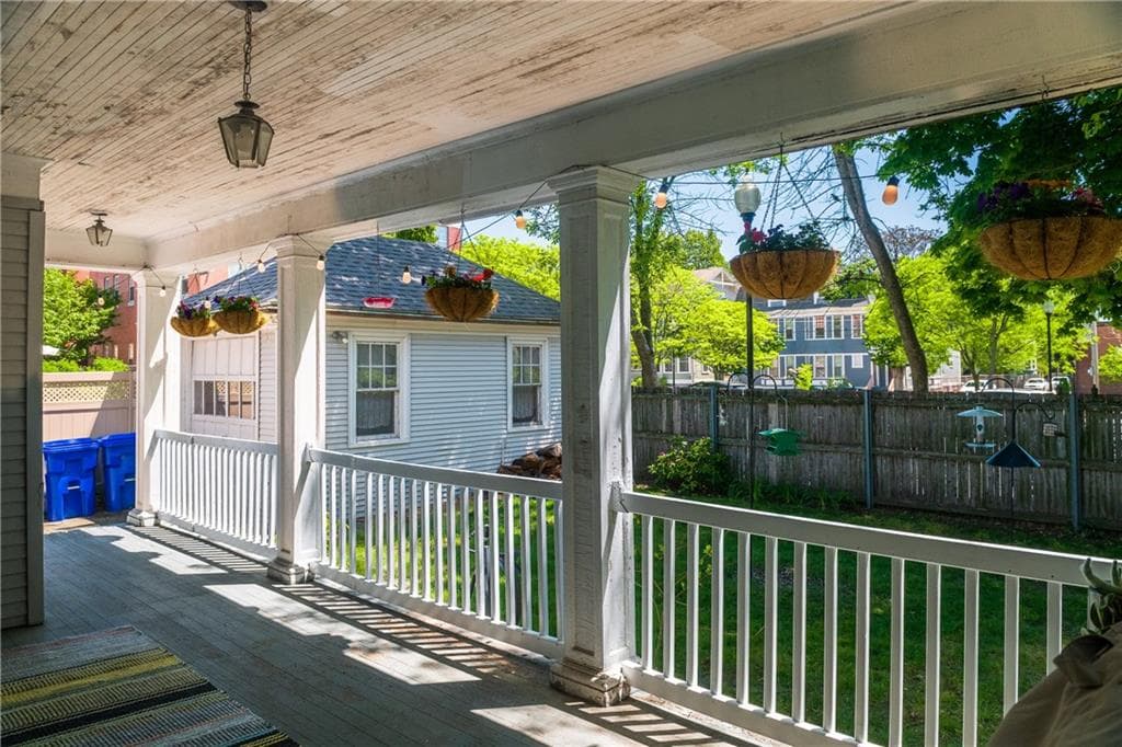 Single Family Residence at 190 Lexington Avenue, Providence, photo 24 of 50