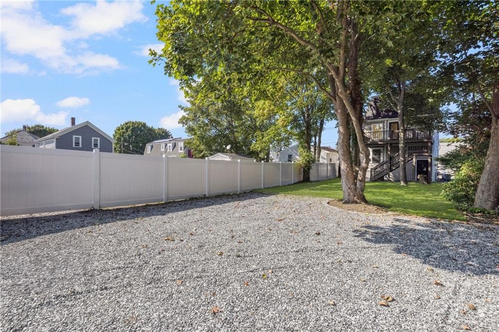 Condominium at 7 Sheffield Avenue UNIT B, Newport, photo 41 of 41