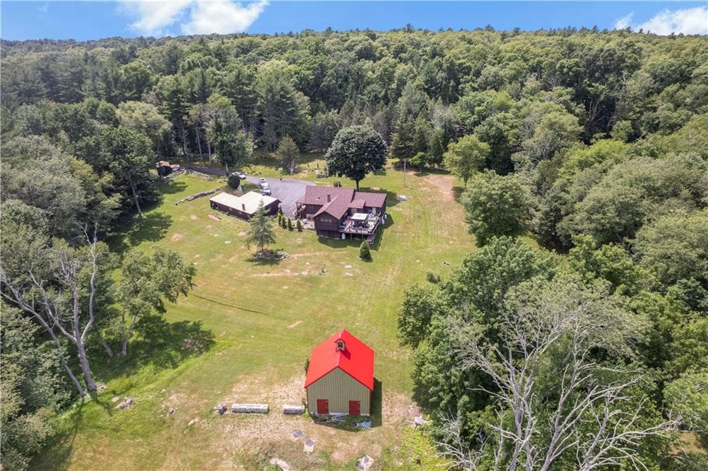 Single Family Residence at 84 Dark Lantern Hill Road, Killingly, photo 7 of 49