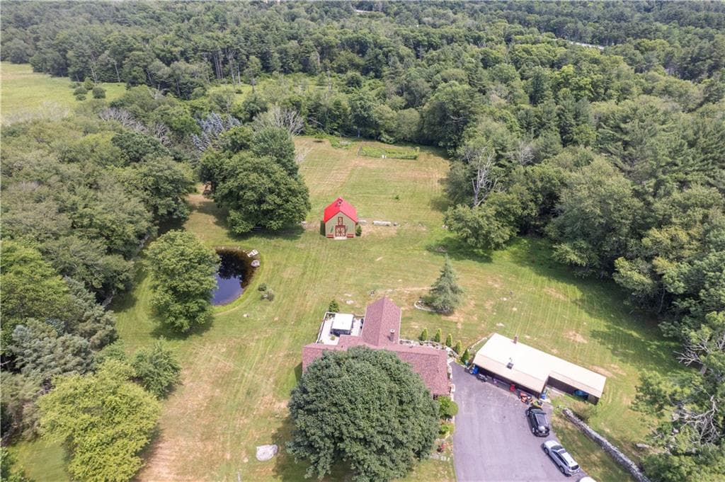 Single Family Residence at 84 Dark Lantern Hill Road, Killingly, photo 10 of 49