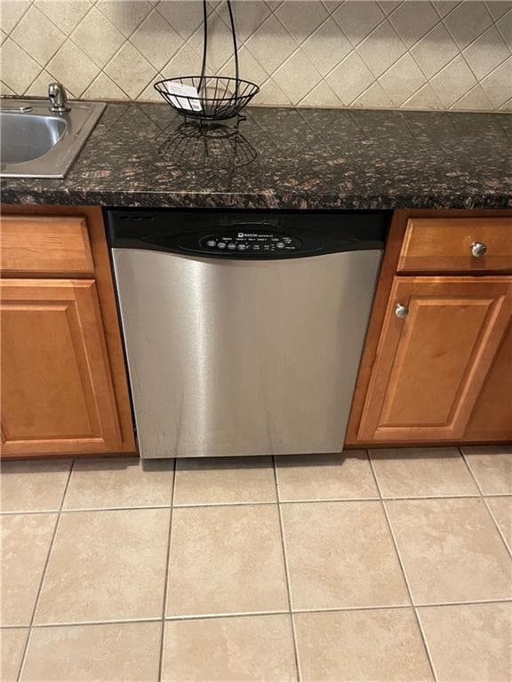 Condominium at 400 New River Road UNIT 402, Lincoln, photo 6 of 15