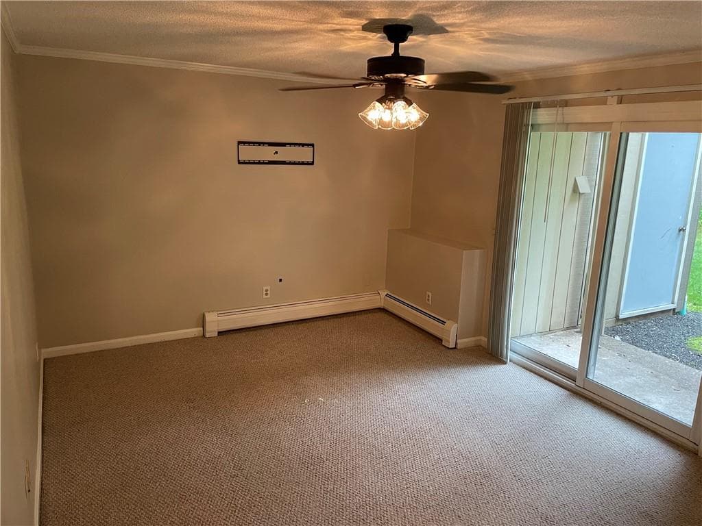 Condominium at 400 New River Road UNIT 402, Lincoln, photo 12 of 15