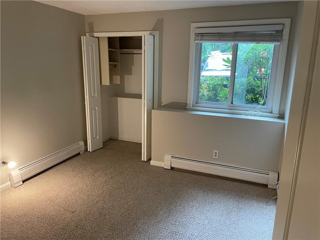 Condominium at 400 New River Road UNIT 402, Lincoln, photo 14 of 15