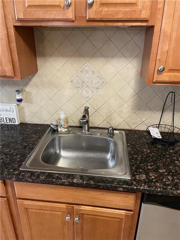 Condominium at 400 New River Road UNIT 402, Lincoln, photo 4 of 15