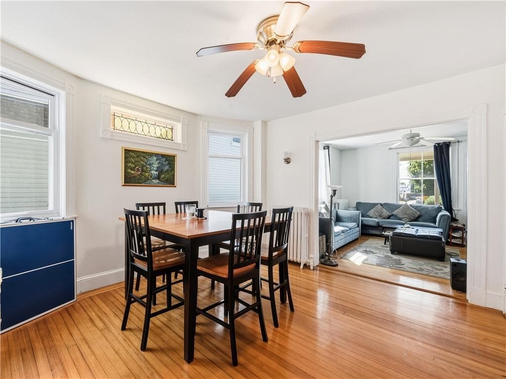 Single Family Residence at 24 26 Annandale Road, Newport, photo 12 of 34