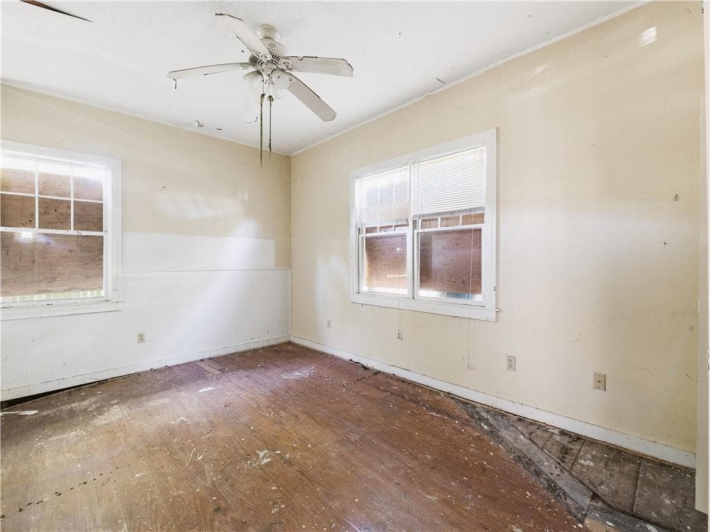 Single Family Residence at 24 26 Annandale Road, Newport, photo 34 of 34