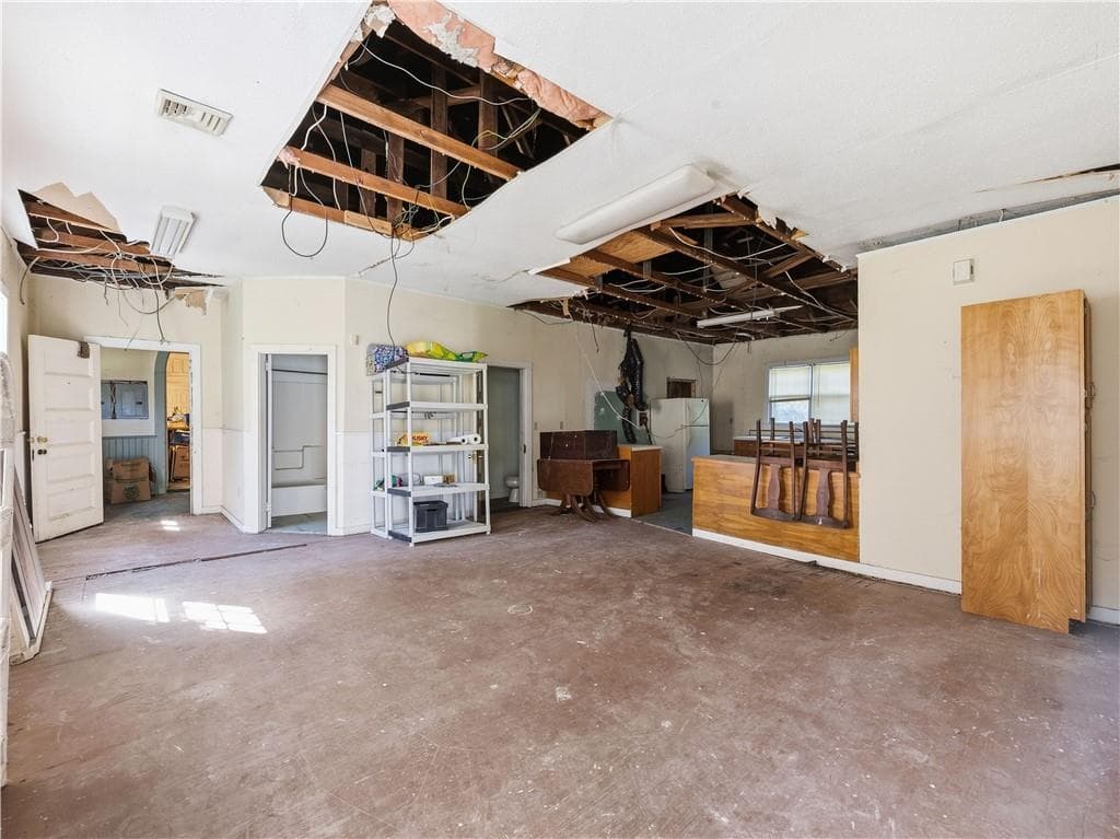 Single Family Residence at 24 26 Annandale Road, Newport, photo 31 of 34