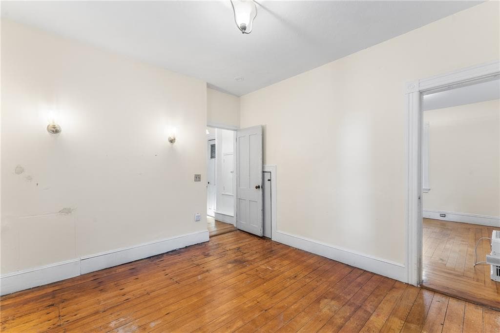 Multi Family at 90 Oak Street, Providence, photo 13 of 37