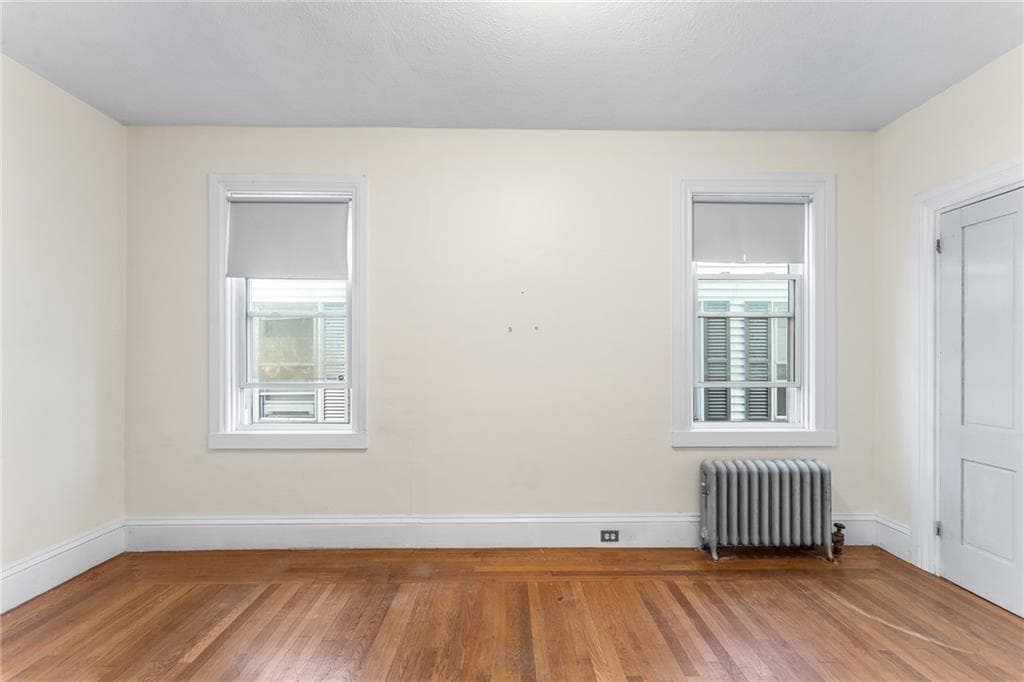 Multi Family at 90 Oak Street, Providence, photo 9 of 37