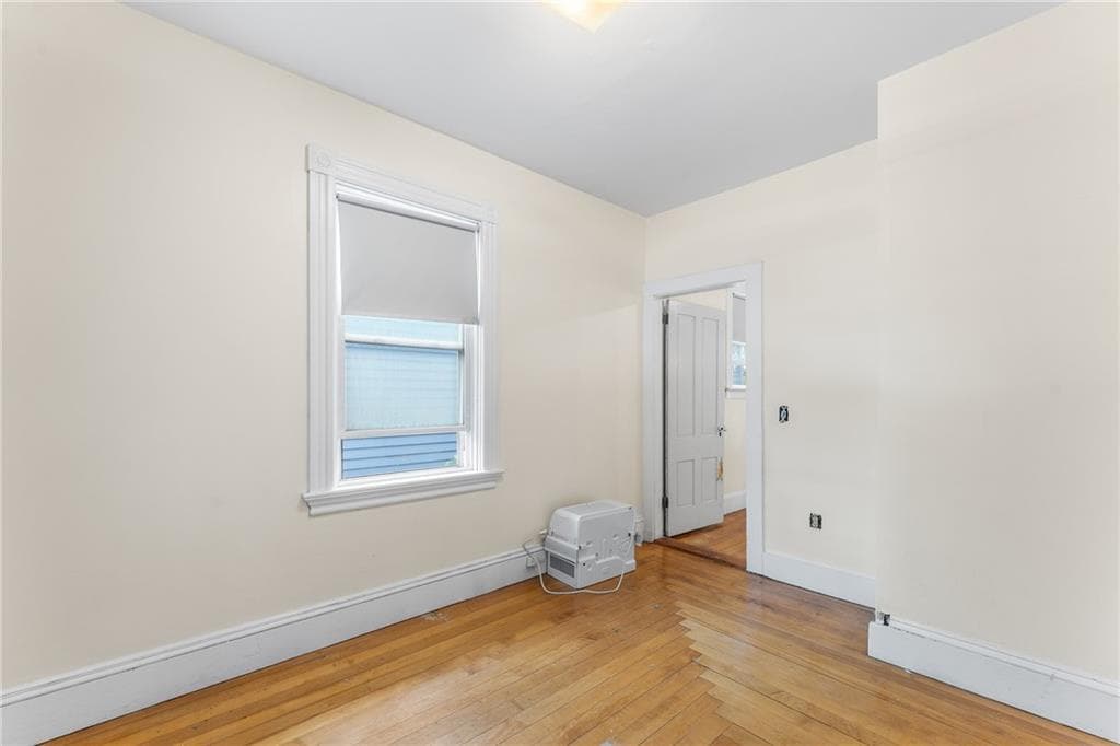 Multi Family at 90 Oak Street, Providence, photo 15 of 37