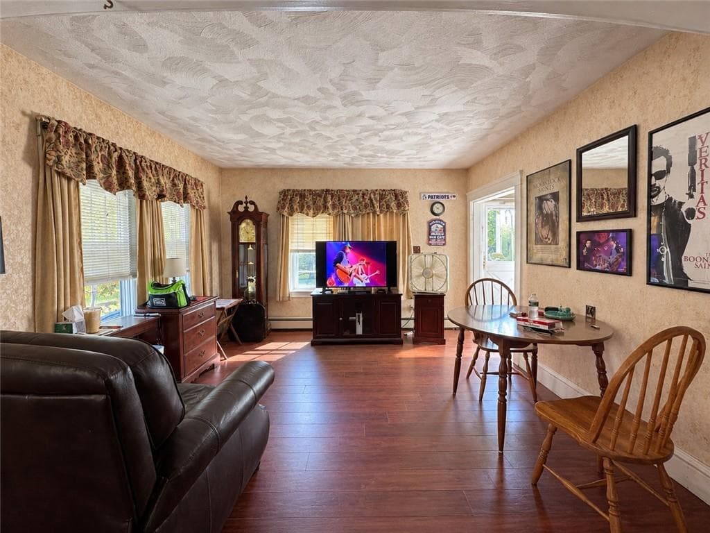 Single Family Residence at 23 Whitford Avenue, Pawtucket, photo 5 of 20