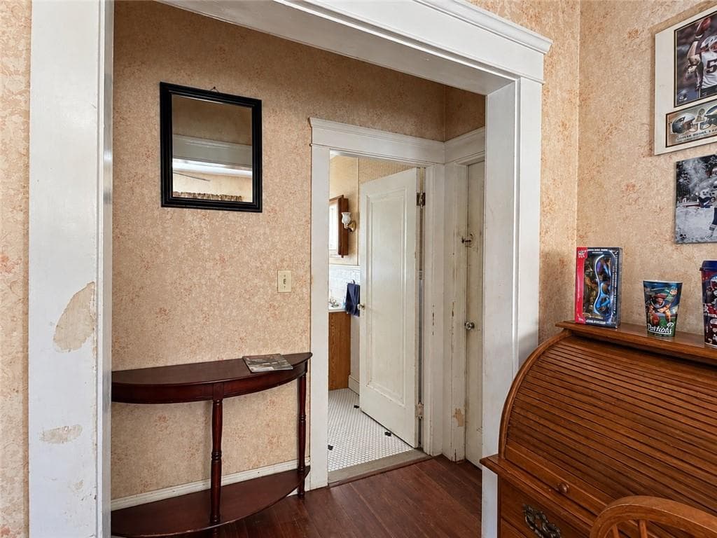 Single Family Residence at 23 Whitford Avenue, Pawtucket, photo 9 of 20