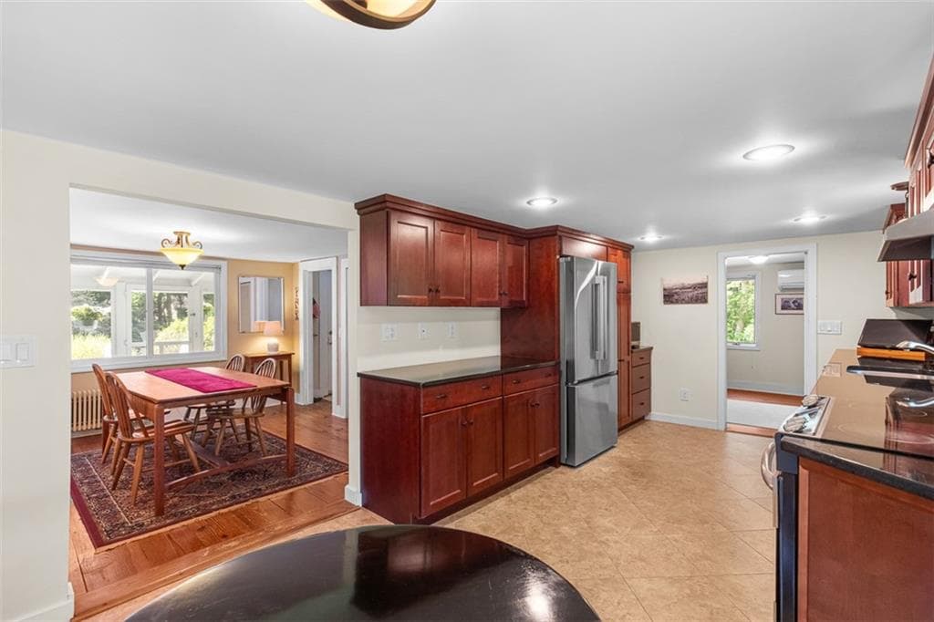 Single Family Residence at 90 Battey Meetinghouse Road, Scituate, photo 12 of 50