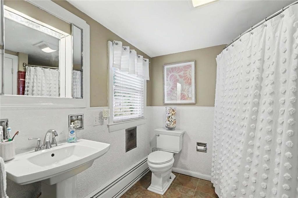 Single Family Residence at 55 Westonia Lane, Warwick, photo 23 of 44