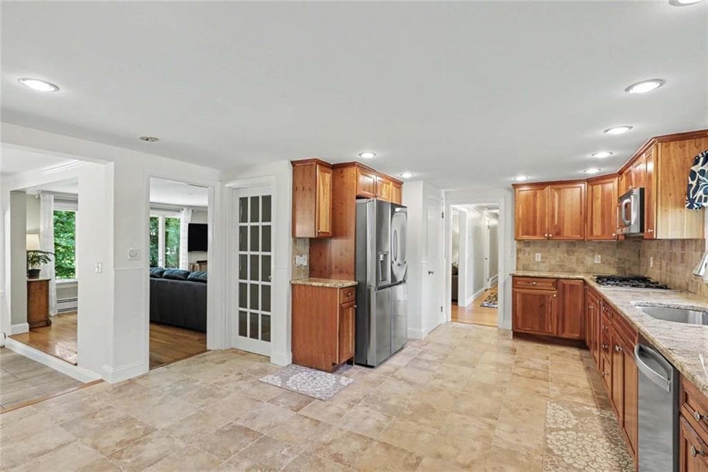 Single Family Residence at 55 Westonia Lane, Warwick, photo 14 of 44