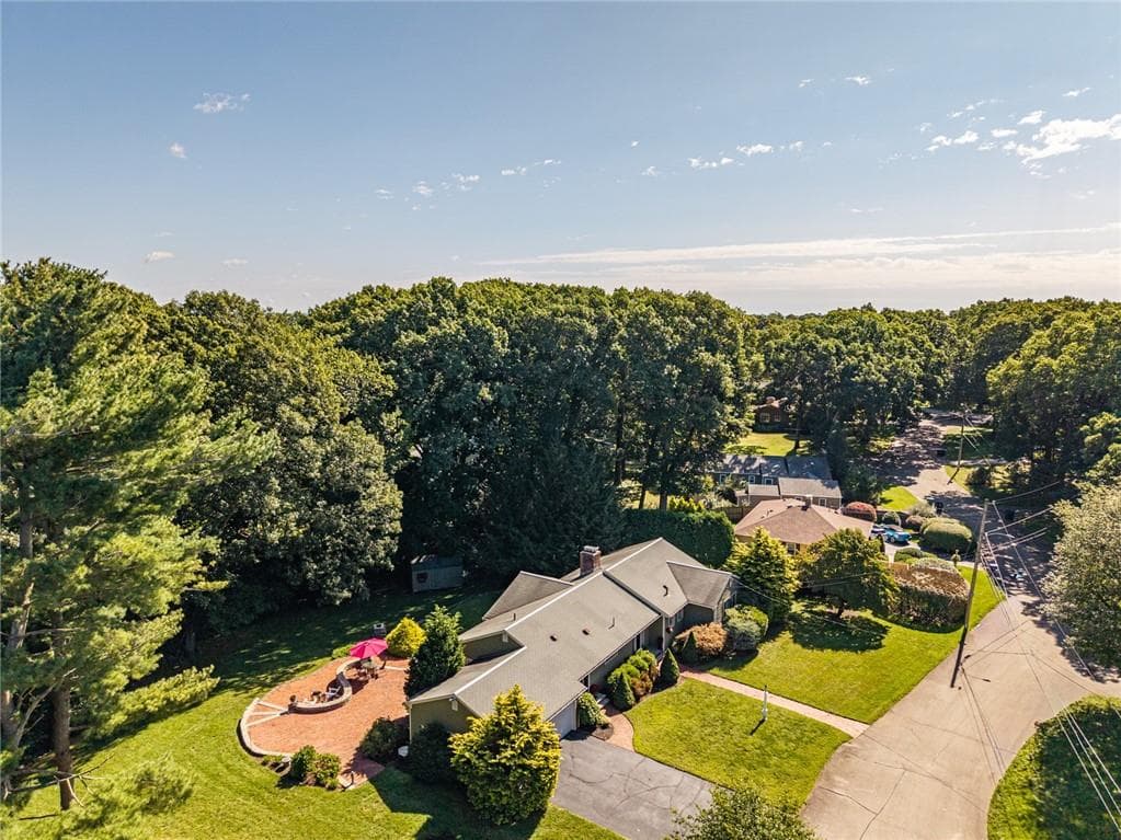 Single Family Residence at 55 Westonia Lane, Warwick, photo 41 of 44