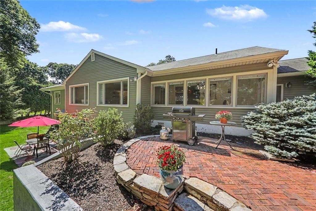 Single Family Residence at 55 Westonia Lane, Warwick, photo 39 of 44