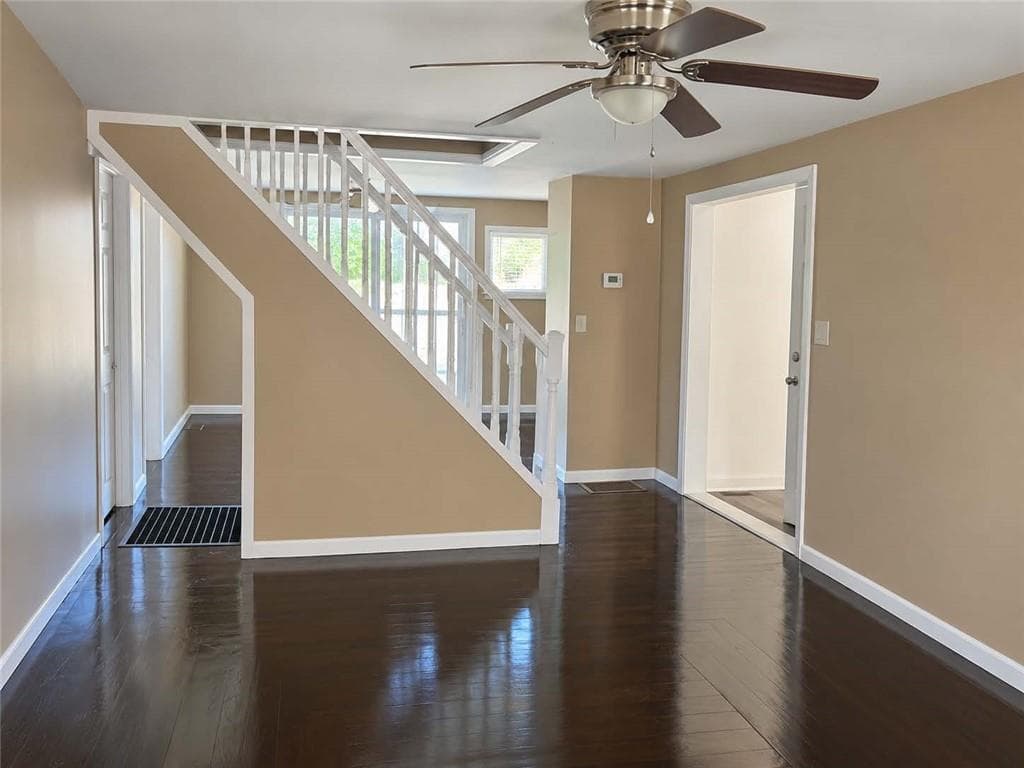 Single Family Residence at 30 Eddington Street, Pawtucket, photo 11 of 27
