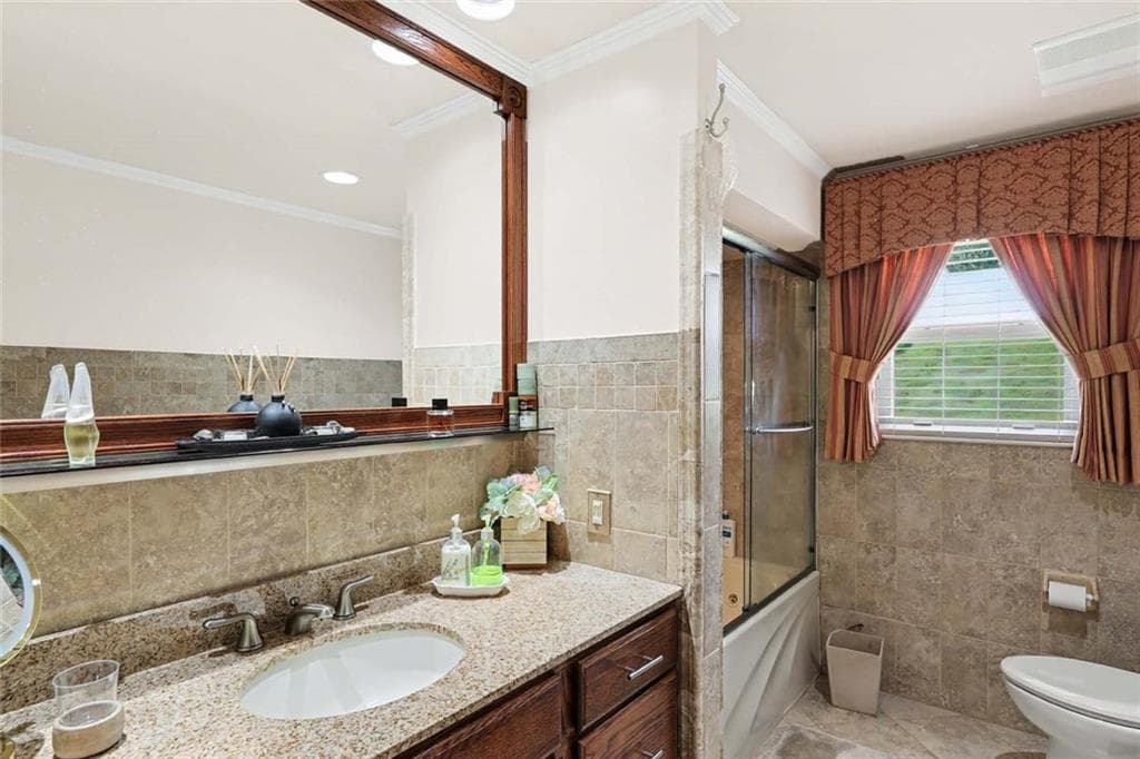 Single Family Residence at 14 Sweet Hill Drive, Johnston, photo 36 of 50