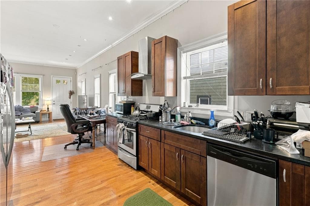 Condominium at 56 Locust Street, Providence, photo 12 of 42