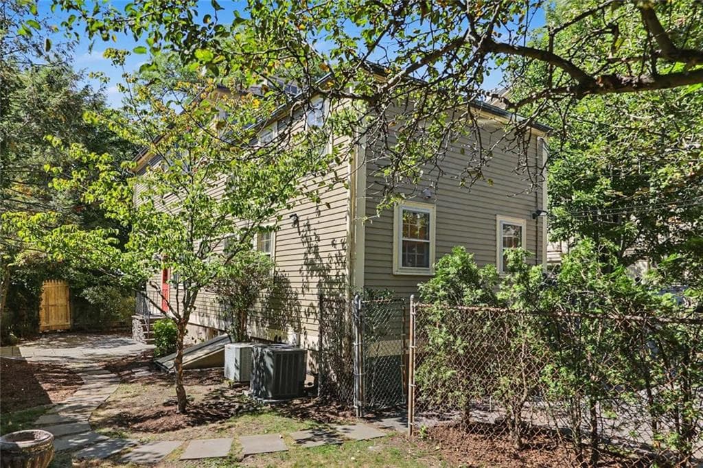 Single Family Residence at 65 Prospect Street, Providence, photo 46 of 50