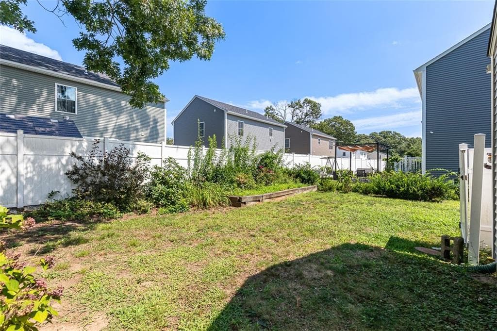 Single Family Residence at 93 Pine Crest Drive, East Providence, photo 33 of 33