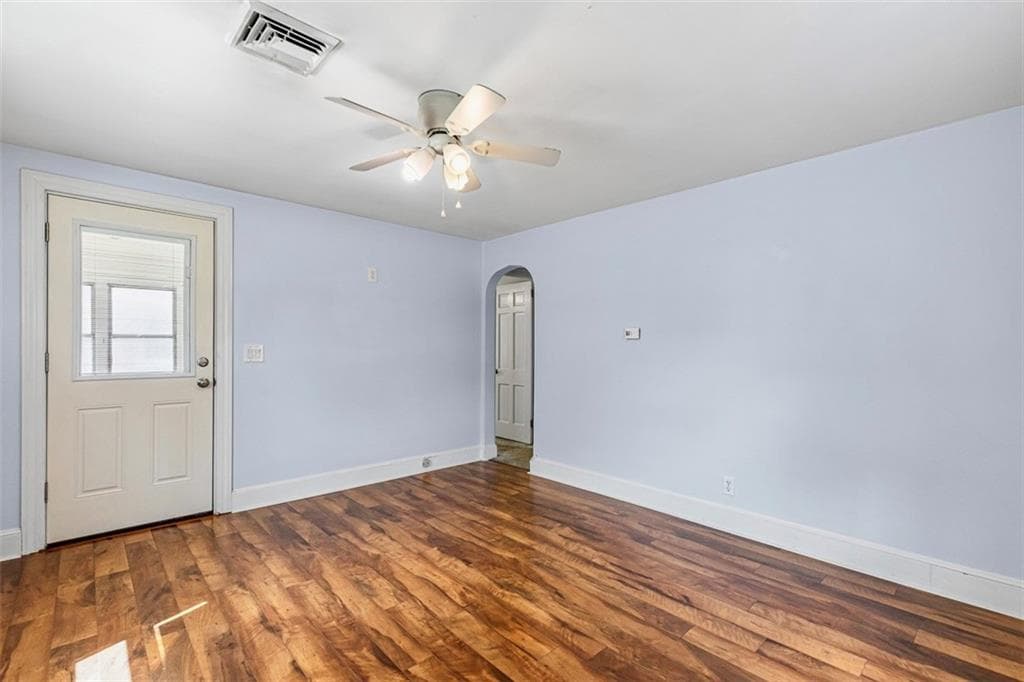 Single Family Residence at 93 Pine Crest Drive, East Providence, photo 11 of 33