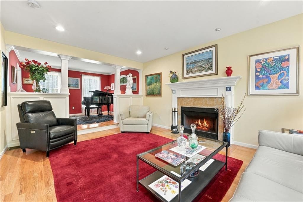 Single Family Residence at 10 Jay Court, Cranston, photo 17 of 48