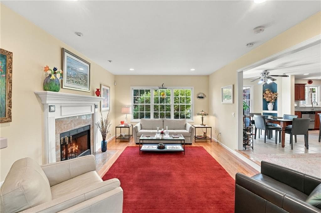 Single Family Residence at 10 Jay Court, Cranston, photo 16 of 48