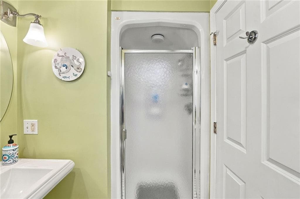 Single Family Residence at 10 Jay Court, Cranston, photo 22 of 48