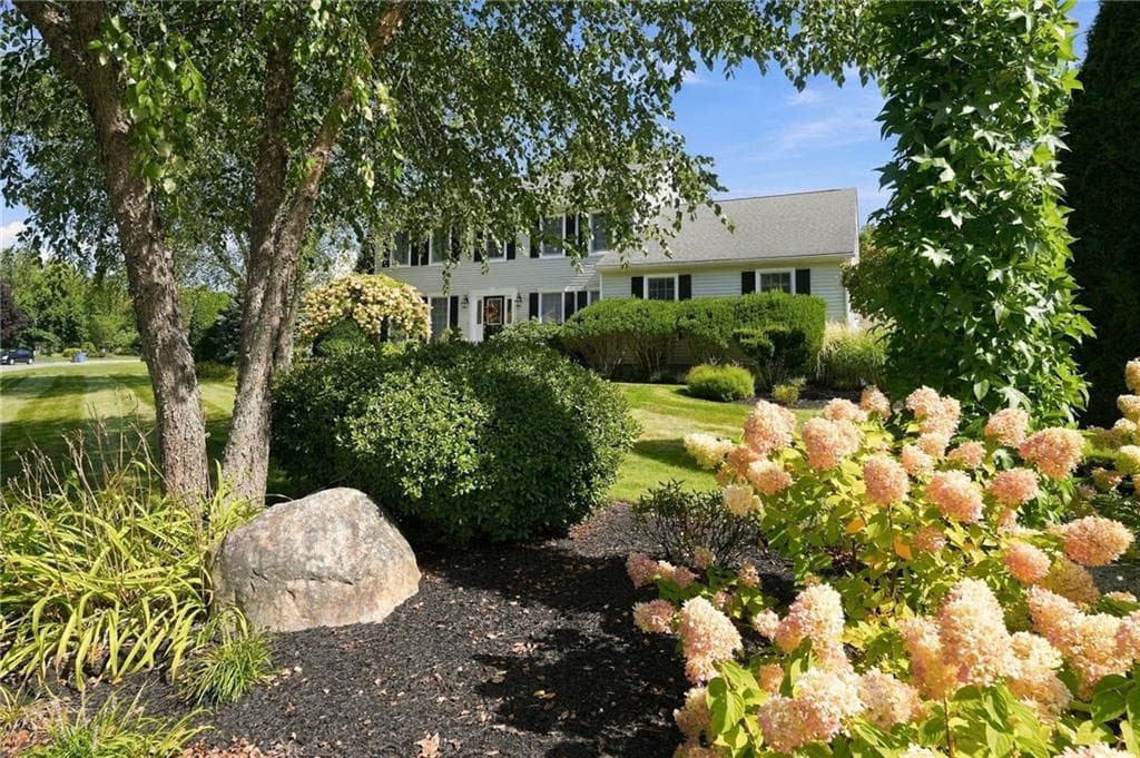 Single Family Residence at 10 Jay Court, Cranston, photo 3 of 48