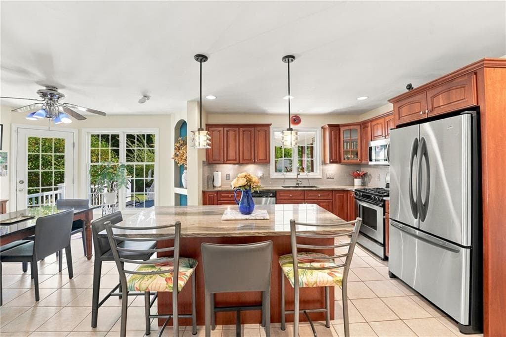 Single Family Residence at 10 Jay Court, Cranston, photo 9 of 48
