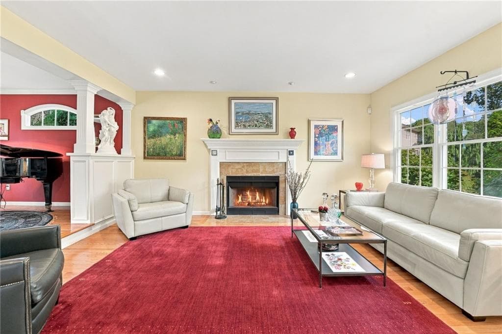 Single Family Residence at 10 Jay Court, Cranston, photo 18 of 48