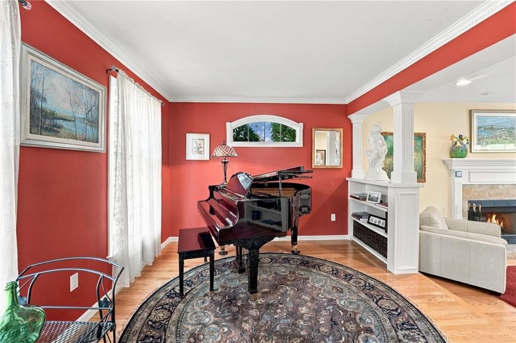 Single Family Residence at 10 Jay Court, Cranston, photo 19 of 48