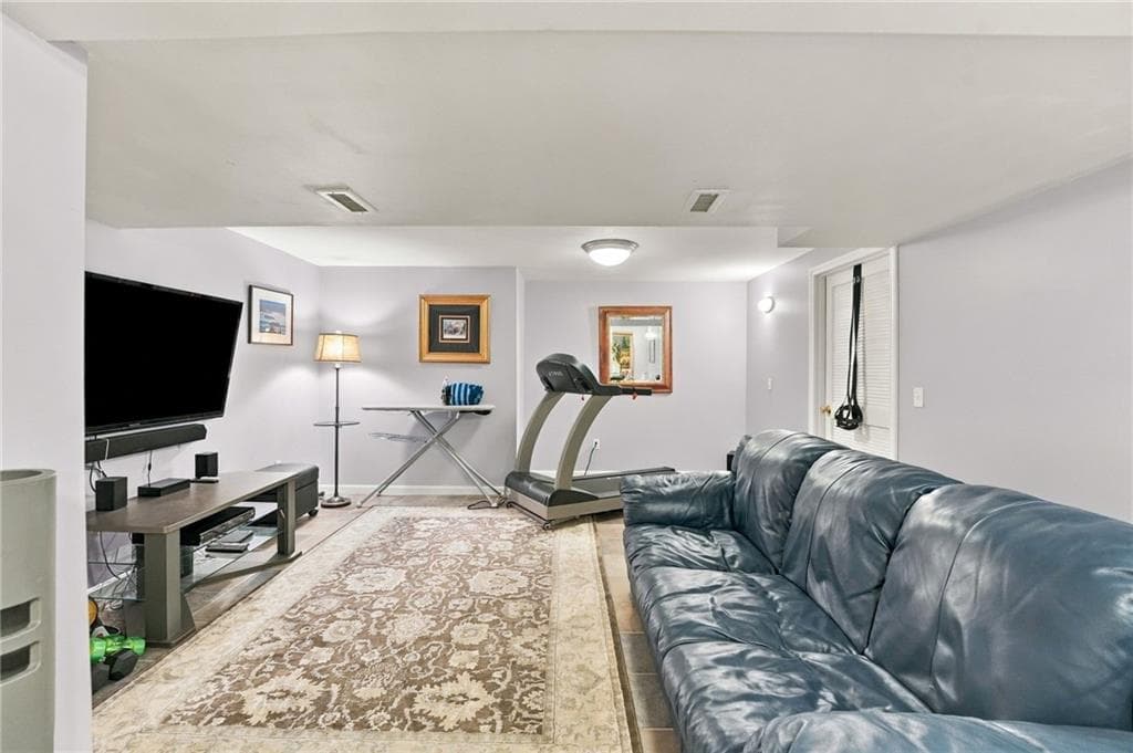 Single Family Residence at 10 Jay Court, Cranston, photo 40 of 48