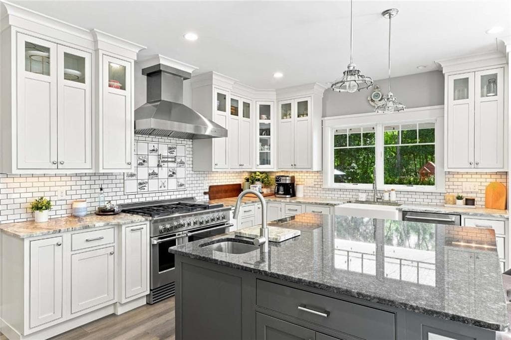 Single Family Residence at 250 West Reach Drive, Jamestown, photo 11 of 49