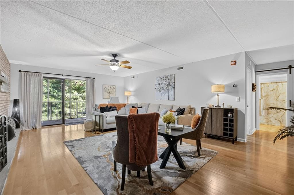 Condominium at 650 East Greenwich Avenue UNIT 3/405, West Warwick, photo 2 of 35