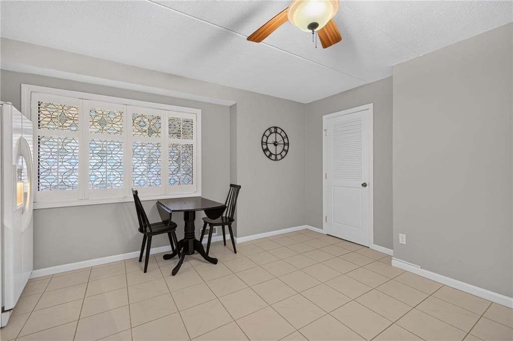 Condominium at 650 East Greenwich Avenue UNIT 3/405, West Warwick, photo 16 of 35